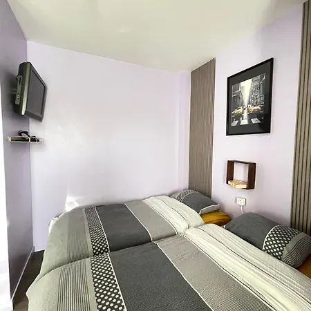 Apartment Cozy Compact France *