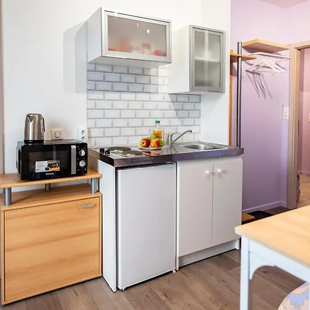 Cozy Compact France *